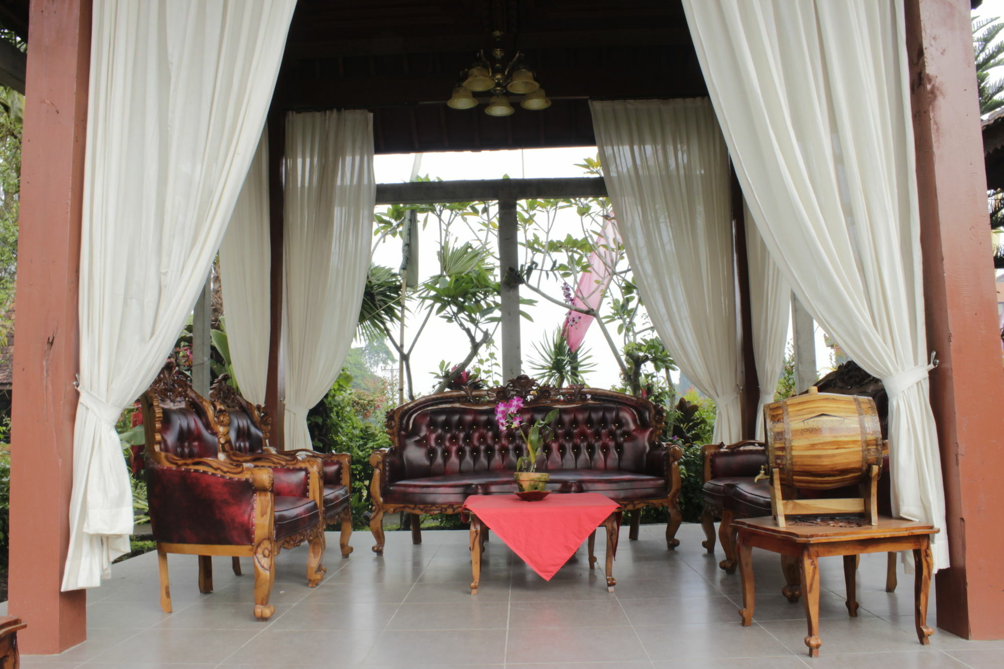 Отель Kampoeng Joglo Abangan Убуд Экстерьер фото